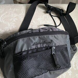 Multi-pocket Belt Bag w/ water bottle holder